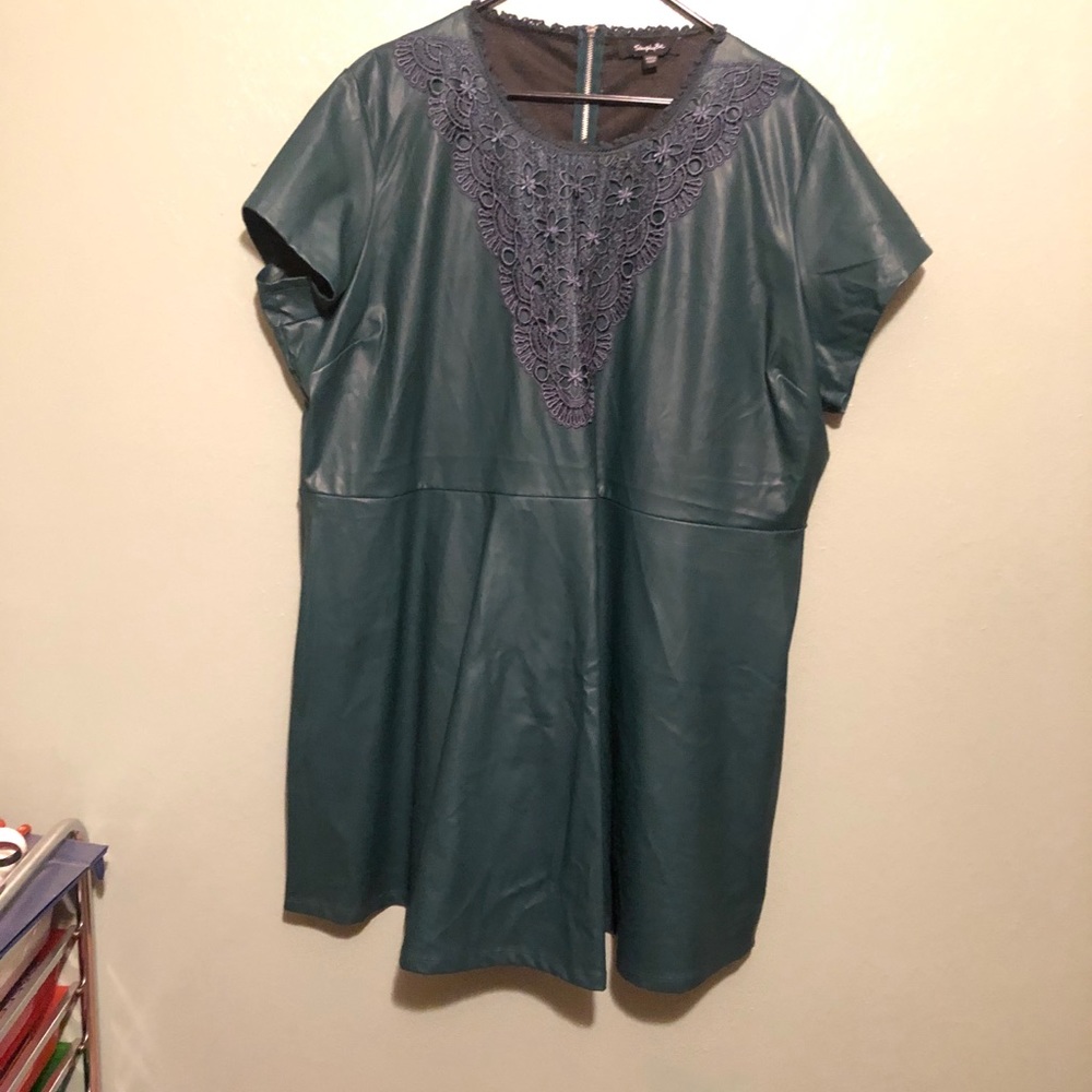 Green dress Simply Be size 22